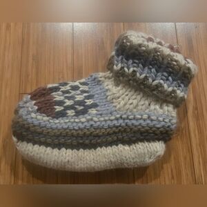 NWT Lemon Northern Isles Cozy Knit Slipper Socks